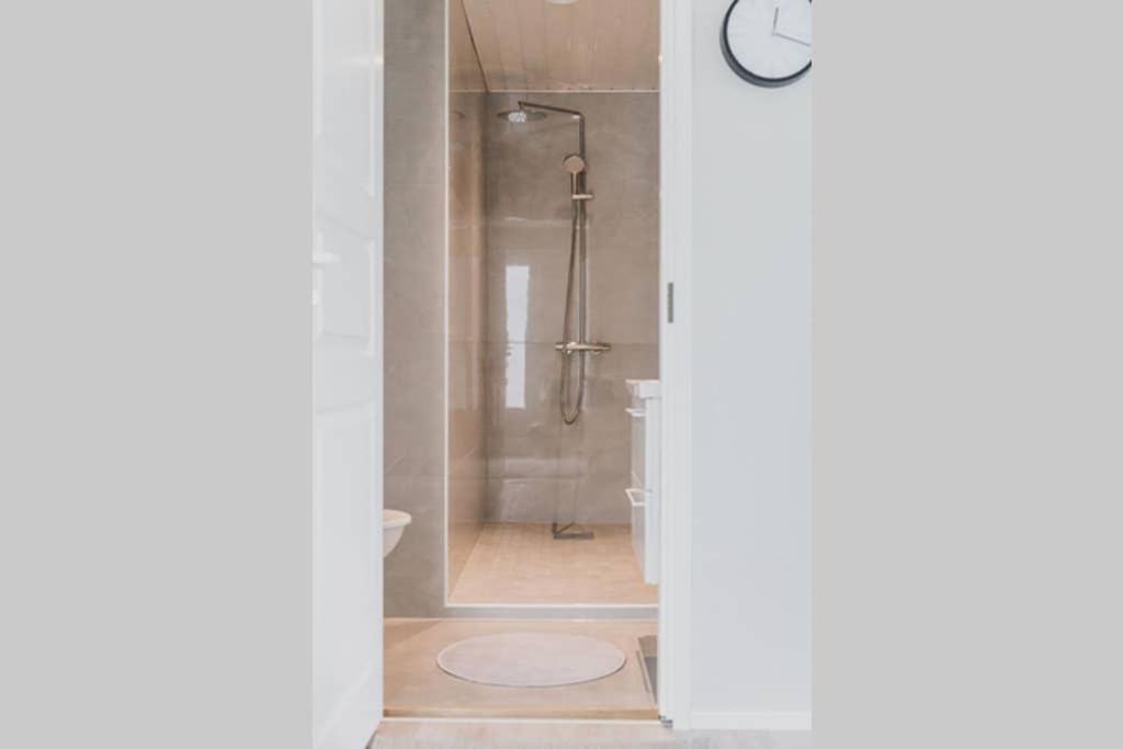 Beautiful New Studio Apartment Nearby The Center Turku Dış mekan fotoğraf